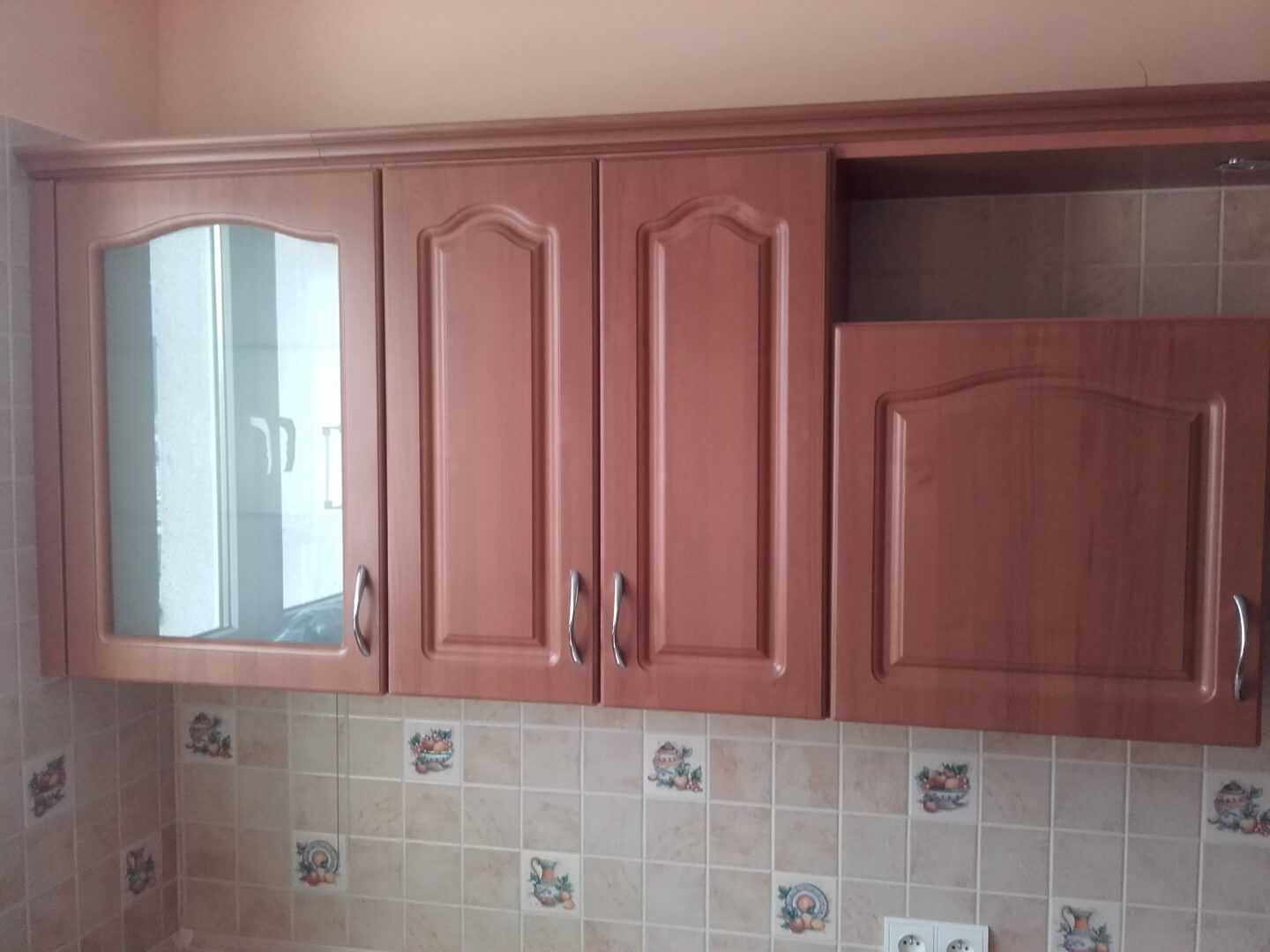 Meble kuchenne z frezowanymi frontami