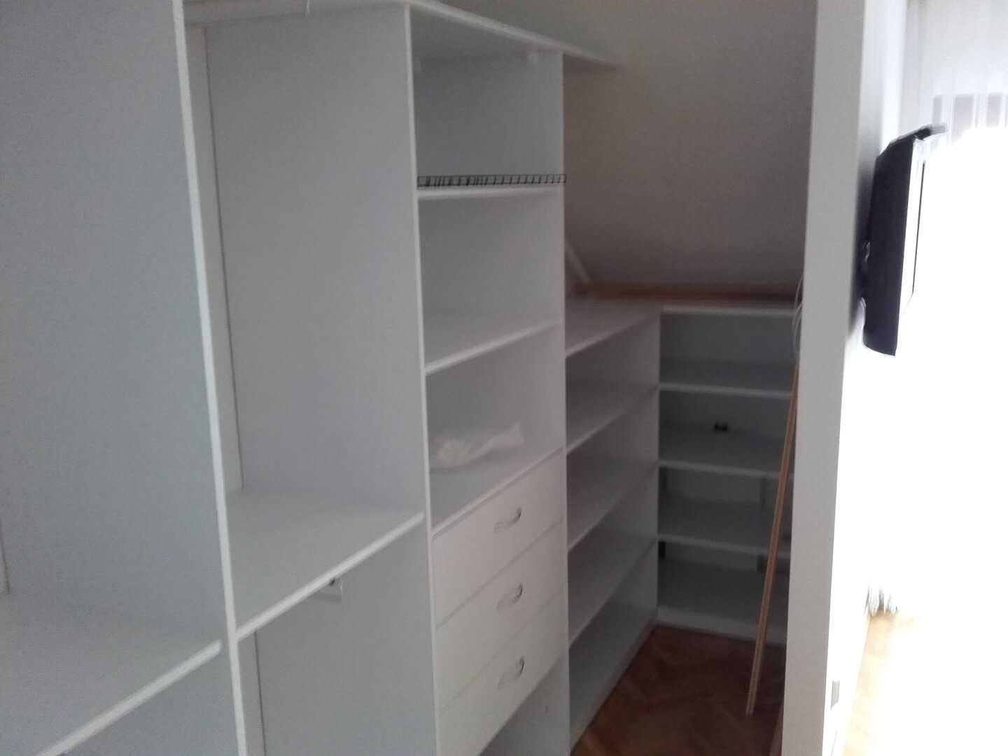 Zabudowa meblowa z szufladami